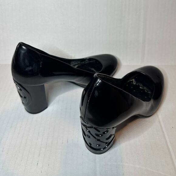Tory Burch Size 6.5 Logo Black Patent Leather Pump Heels Workwear Office Siren - Picture 4 of 10
